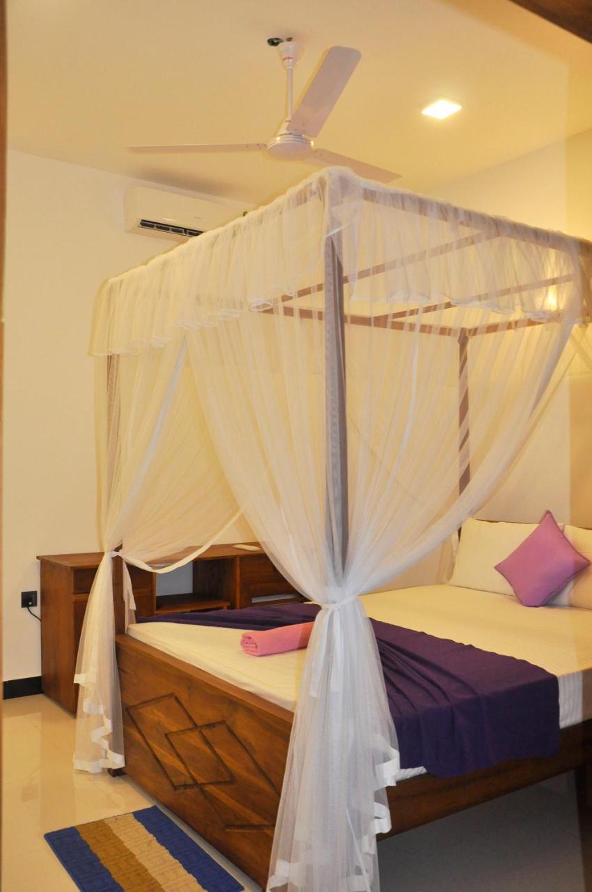 미리사 Maduranga N Guest B&B 외부 사진