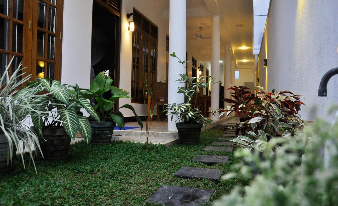 미리사 Maduranga N Guest B&B 외부 사진